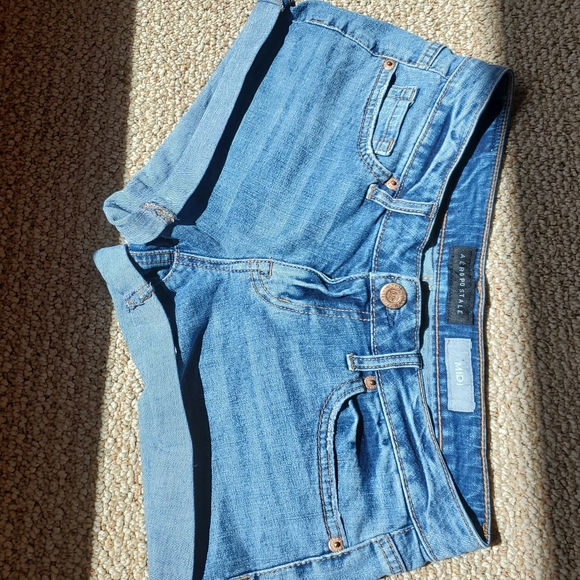 Aeropostale Pants - Aeropostale Midi Shorts